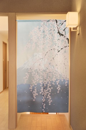 Noren Hora Fuji na jaře 85x150 cm