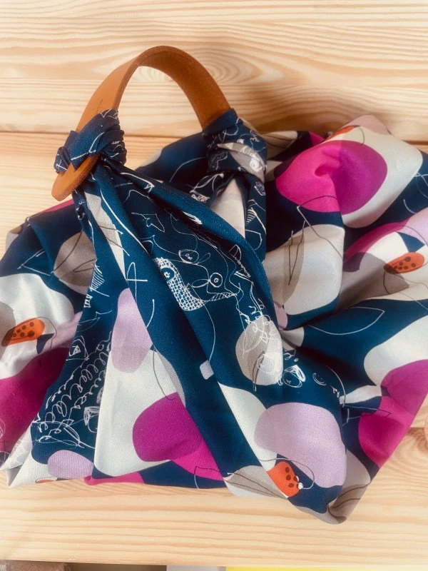 Furoshiki kožené držadlo 3x23 cm světle hnědé