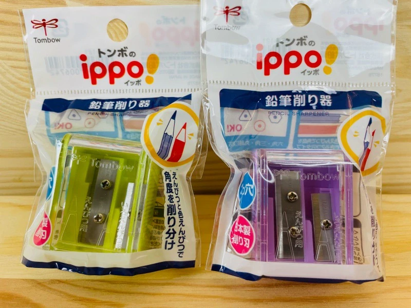 Ořezávátko Tombow Fialové